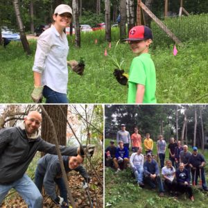 Nine Mile Creek Discovery Point Volunteers Install Plants in the Restoration Area
