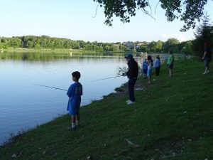 Family-Fishing-at-Bush-Lake