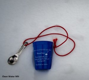 Image of blue cup and teaspoon for measuring salt