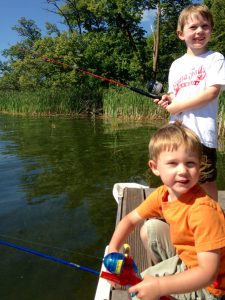 kids-fishing